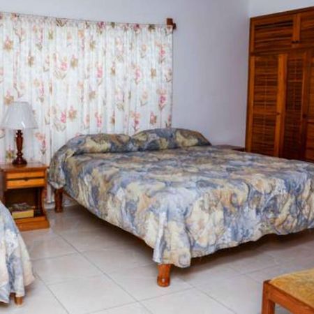 Vanvilla Guest House เนกริล ภายนอก รูปภาพ